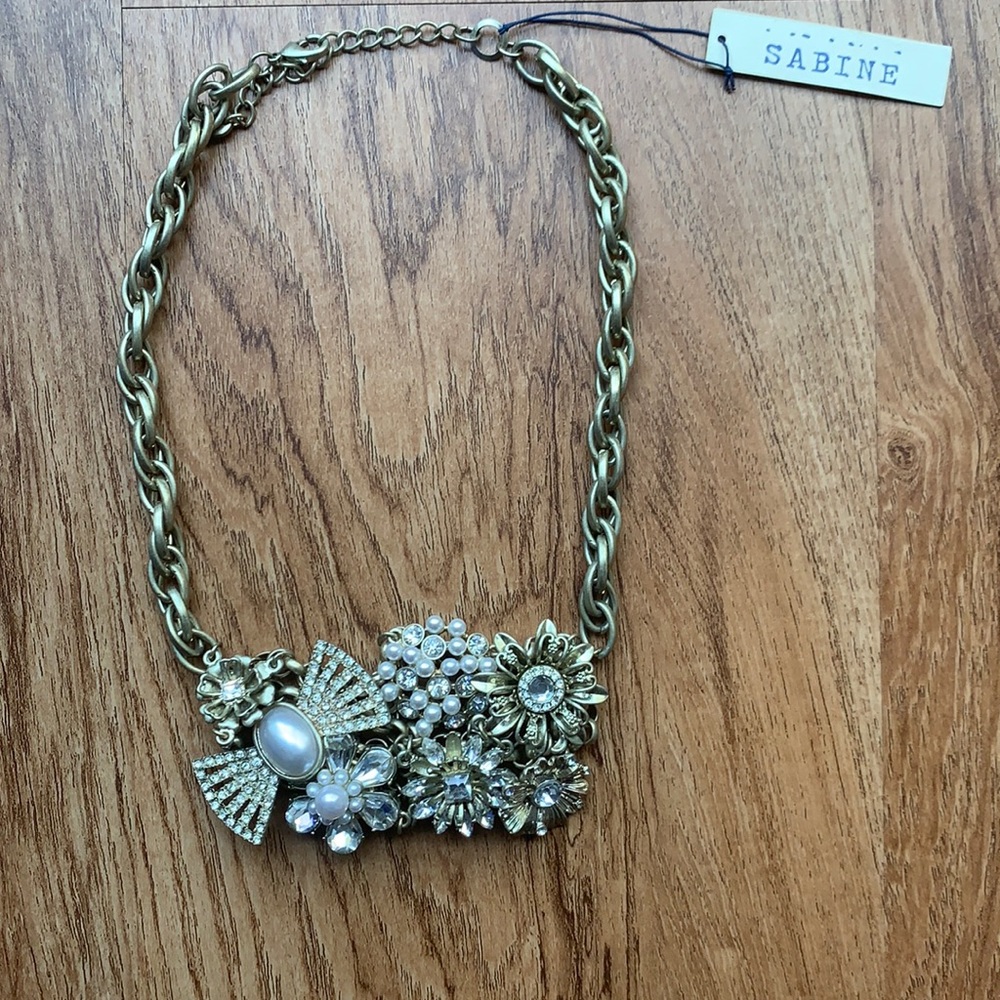 NWT Sabine Pearls and Crystal Statement Necklace